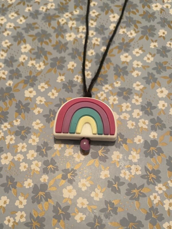 Collier à mâcher bisexuel